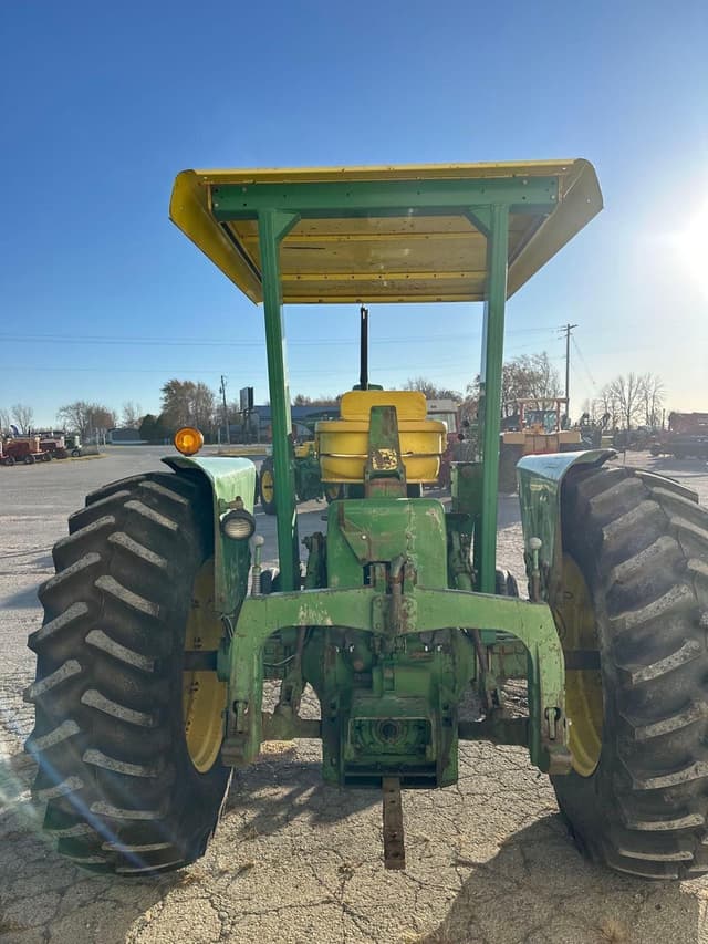 Image of John Deere 4020 equipment image 4