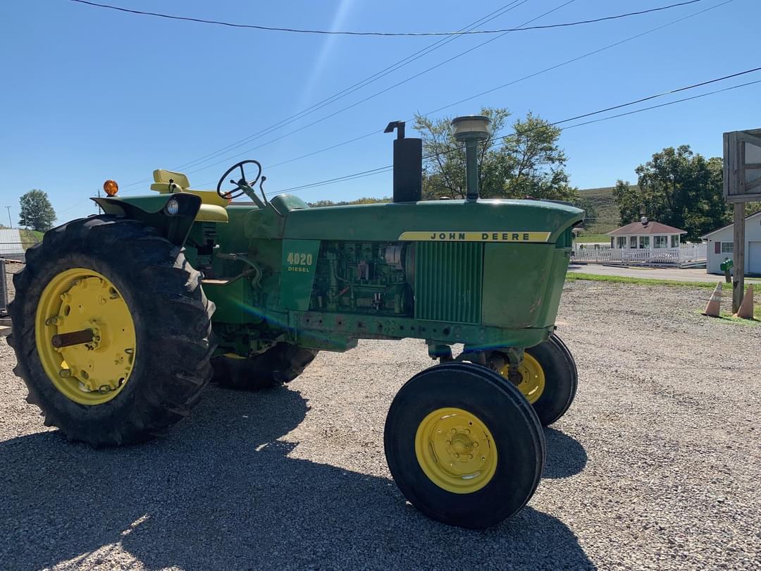 Image of John Deere 4020 Primary image