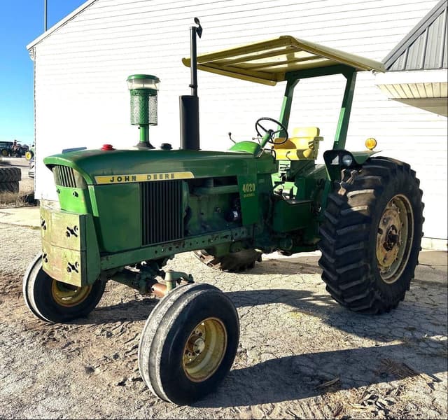 Image of John Deere 4020 equipment image 1