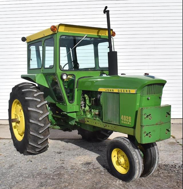 Image of John Deere 4020 equipment image 1