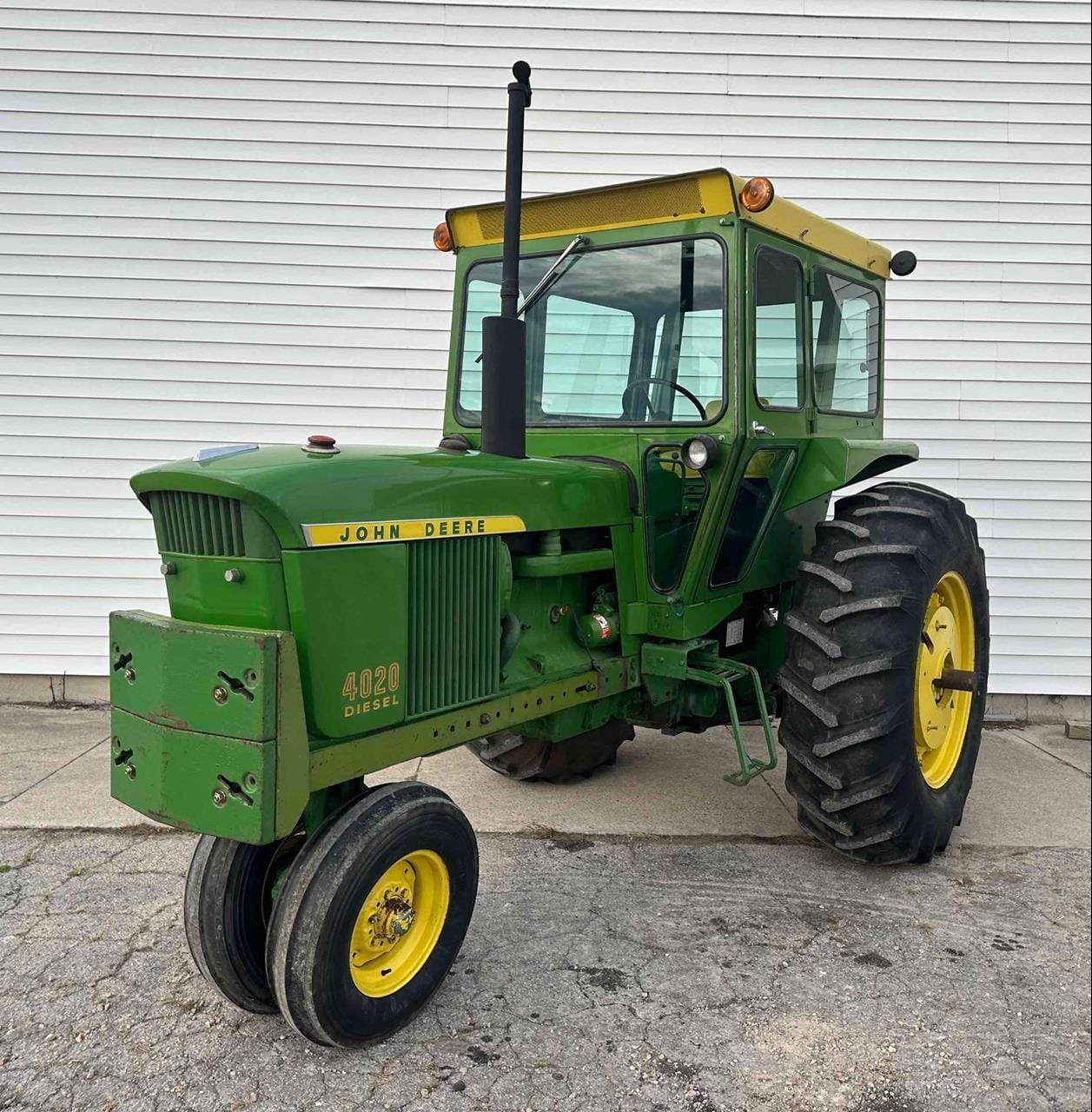 Main image John Deere 4020