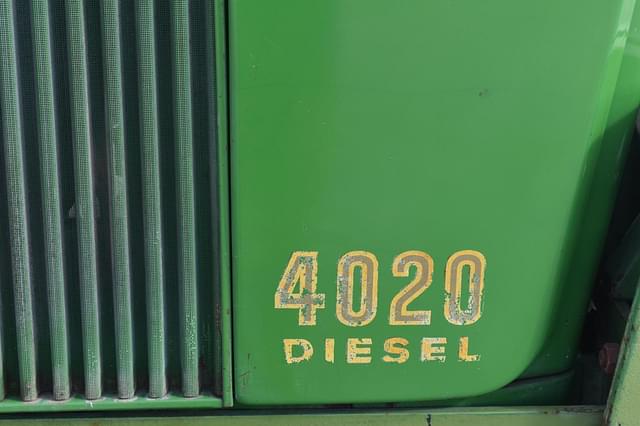 Image of John Deere 4020 equipment image 3