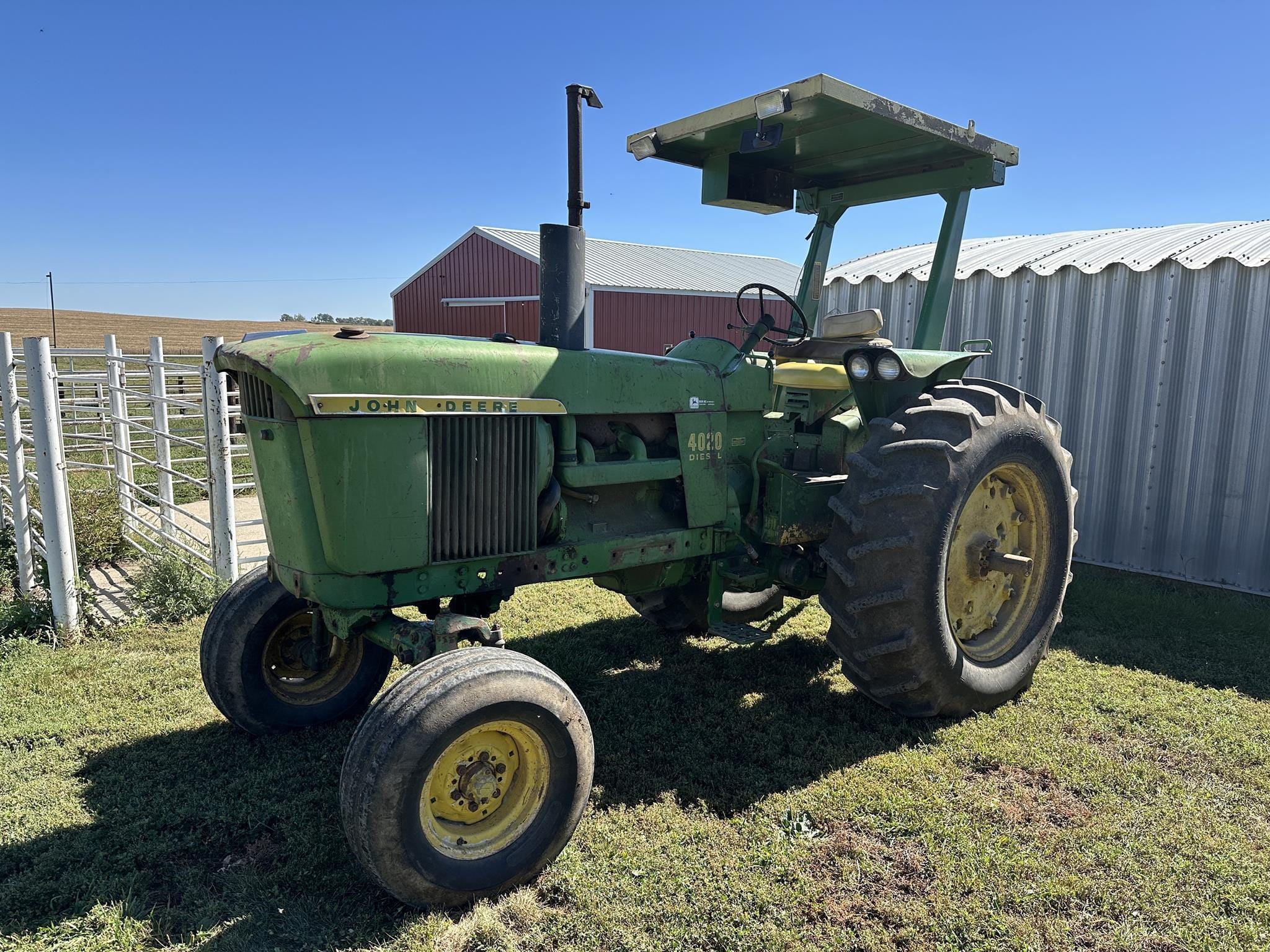 Main image John Deere 4020