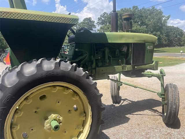 Image of John Deere 4020 equipment image 4