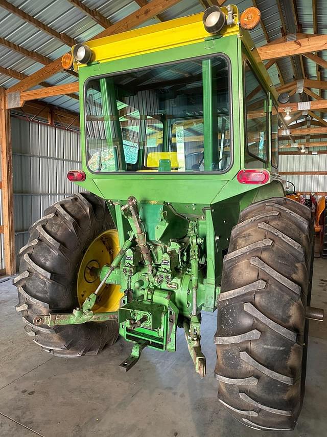 Image of John Deere 4020 equipment image 2