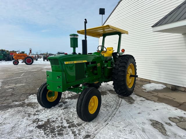 Image of John Deere 4020 equipment image 2