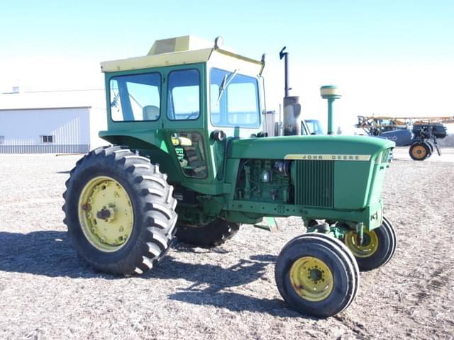 Image of John Deere 4020 equipment image 2