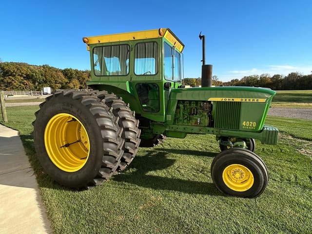 Image of John Deere 4020 equipment image 1