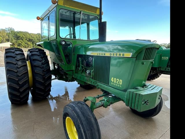 Image of John Deere 4020 equipment image 2