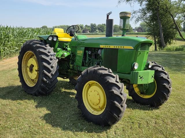 Image of John Deere 4020 equipment image 2