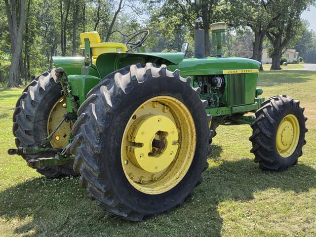 Image of John Deere 4020 equipment image 4