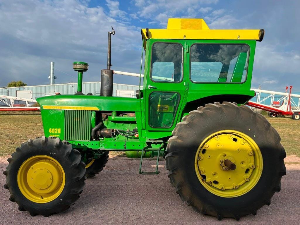 Main image John Deere 4020