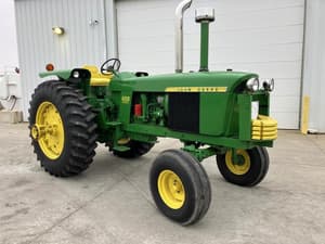 1972 John Deere 4320 Image