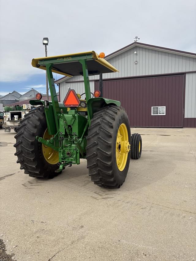 Image of John Deere 4320 equipment image 2