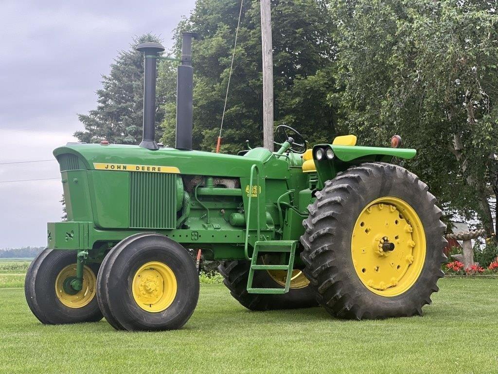 Image of John Deere 4320 Primary image