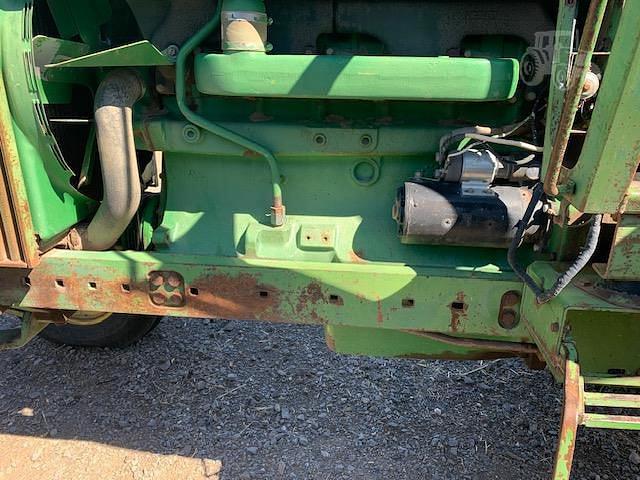 Image of John Deere 4320 equipment image 4