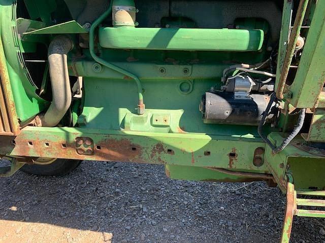 Image of John Deere 4320 equipment image 4