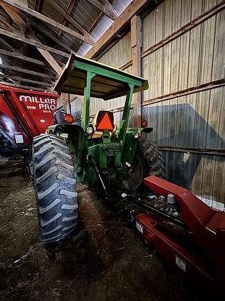 Image of John Deere 4320 equipment image 4