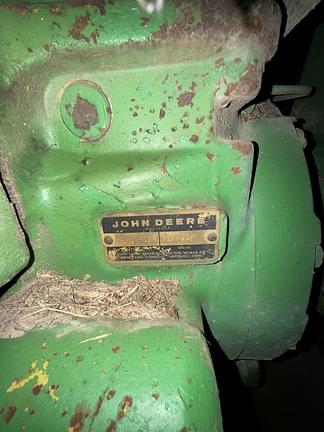 Image of John Deere 4320 equipment image 3