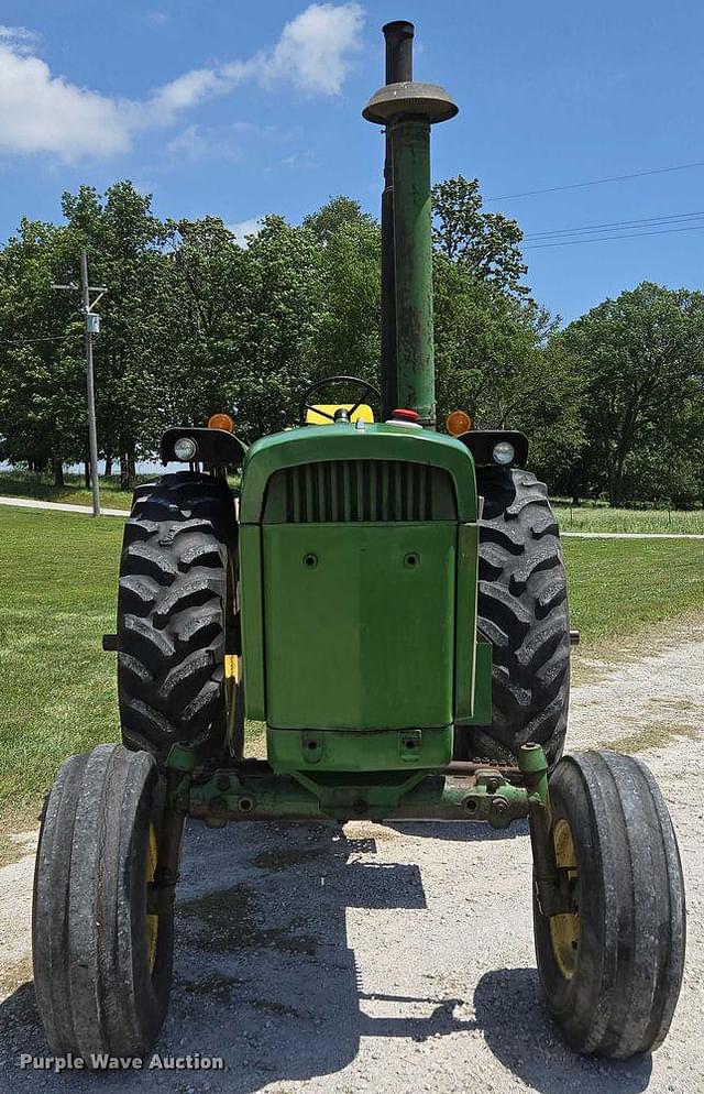 Image of John Deere 4320 equipment image 1