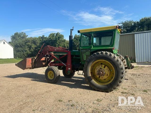 Image of John Deere 4320 equipment image 2