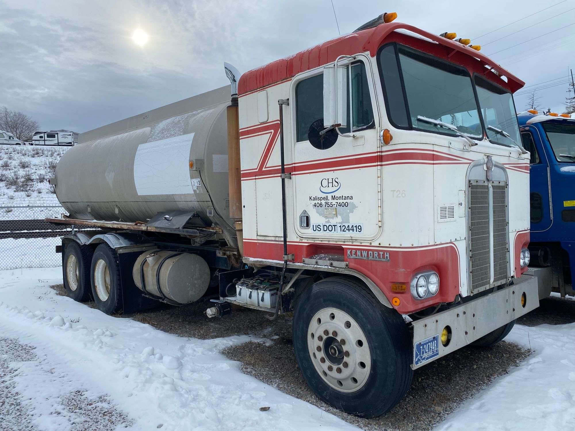 1972 Kenworth K100 Equipment Image0