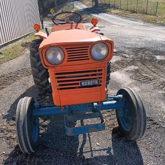 Image of Kubota L175 equipment image 2