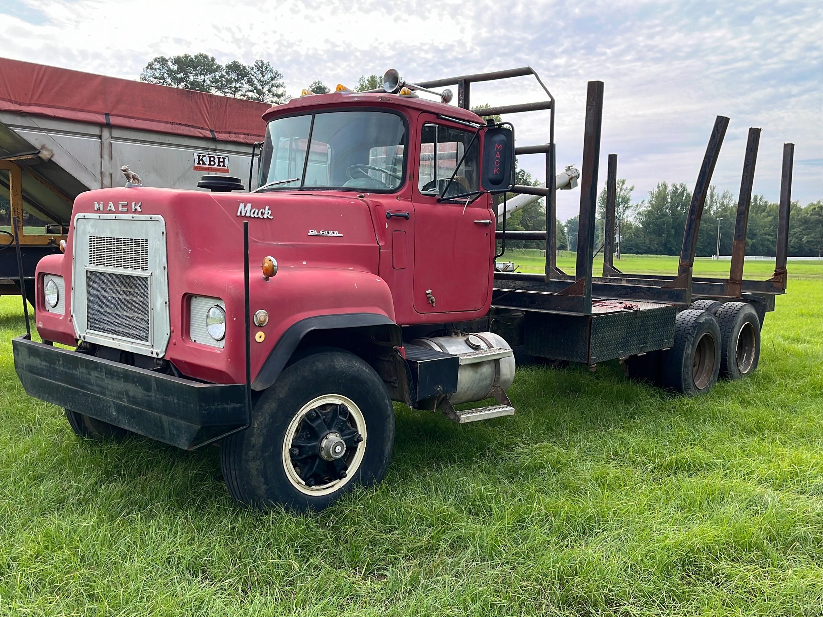 Main image Mack RL600L