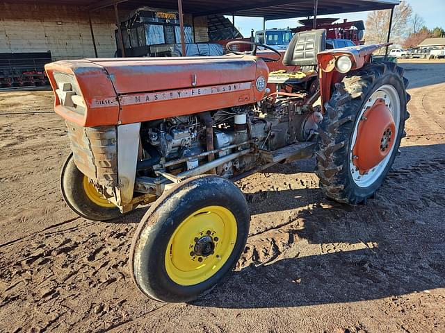 Image of Massey Ferguson 135 equipment image 2