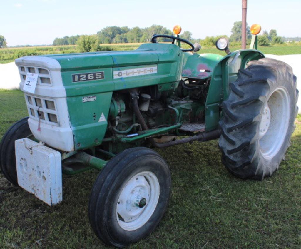 Main image Oliver 1265