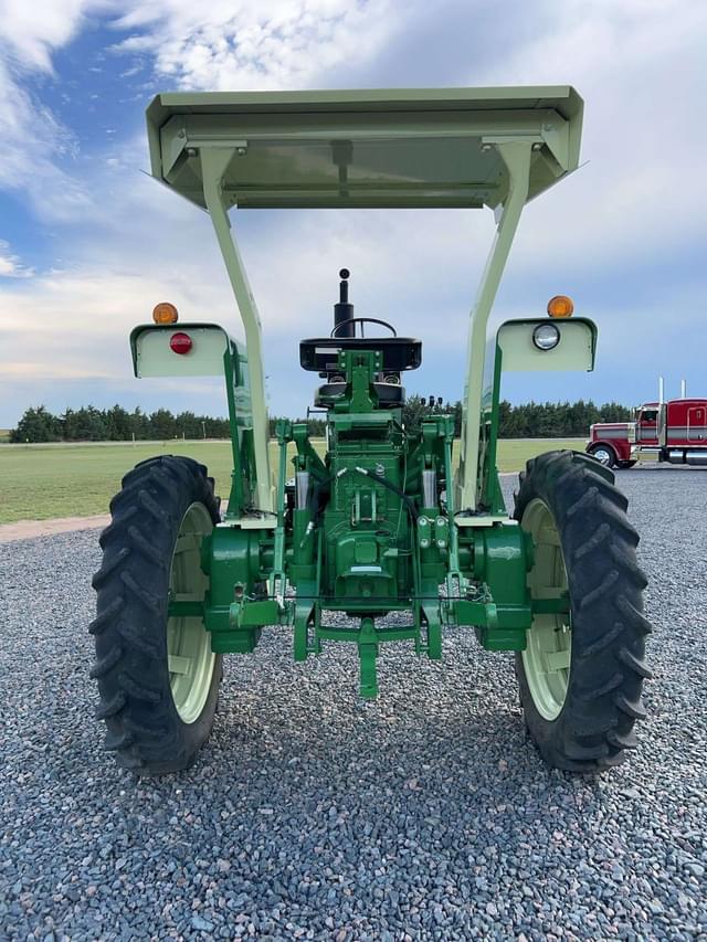 Image of Oliver 1755 equipment image 3