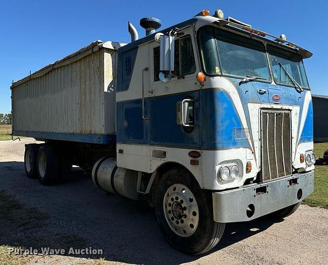 Image of Peterbilt 352 equipment image 2