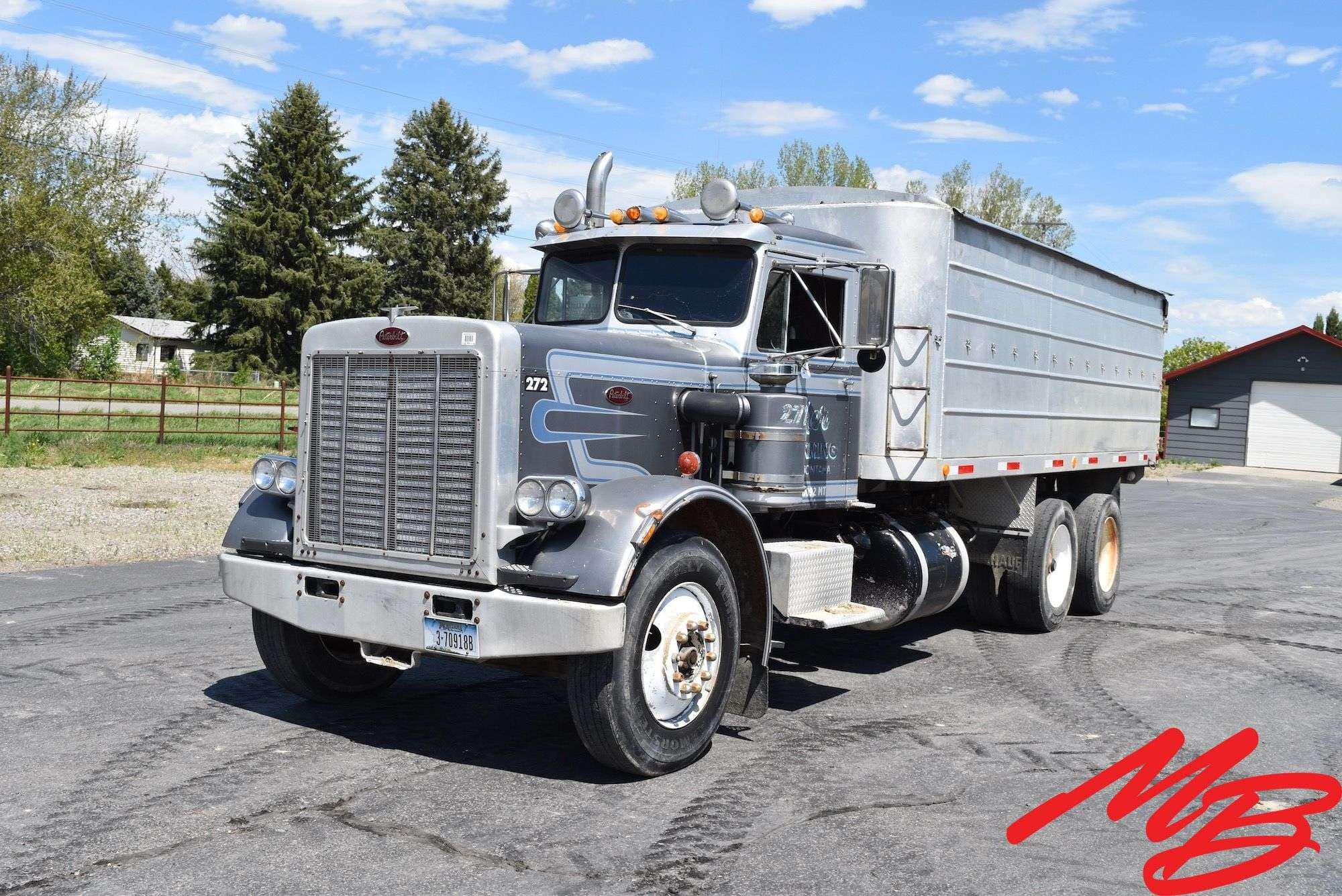 Main image Peterbilt 359