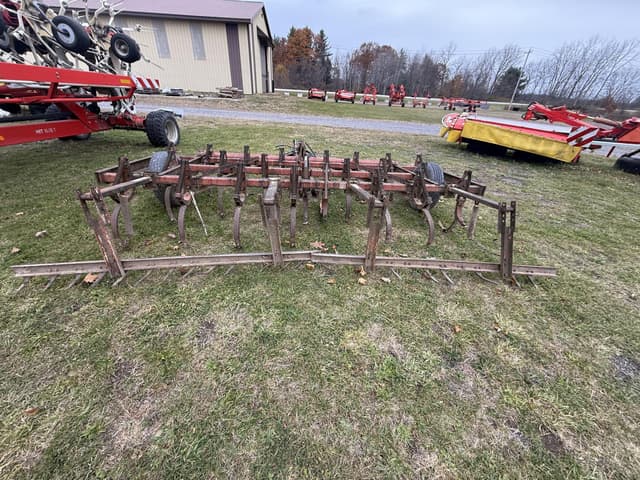 Image of White 255 equipment image 2