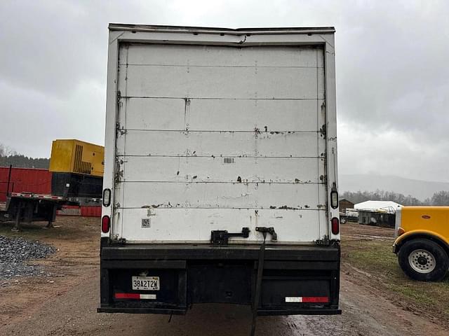 Image of International Durastar 4300 equipment image 4
