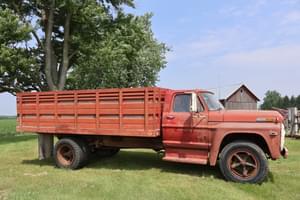 1972 Ford F-600 Image