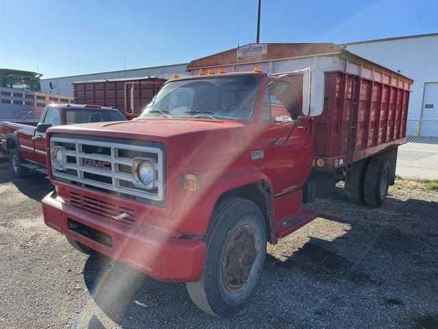 Image of GMC 6500 equipment image 2