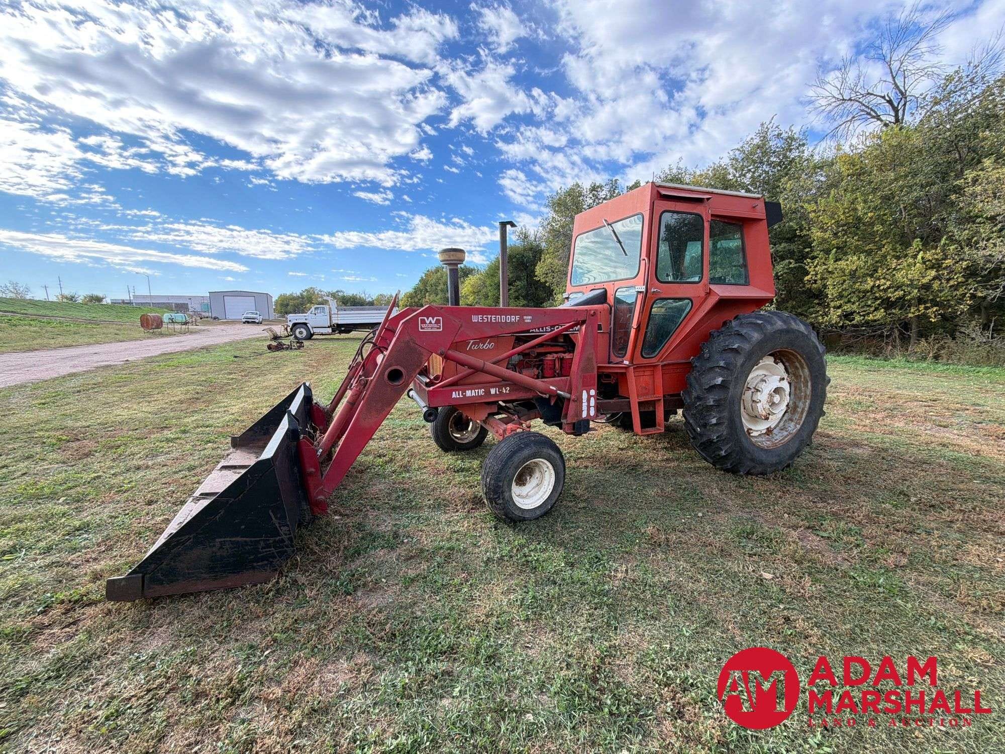 1973 Allis Chalmers 200 Equipment Image0