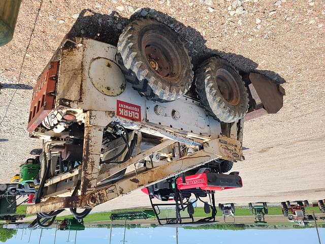 Image of Bobcat M-610 equipment image 3
