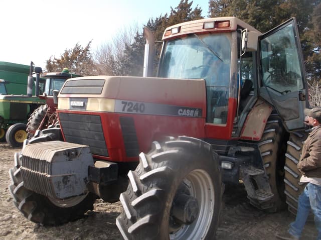Image of Case IH 7240 equipment image 3