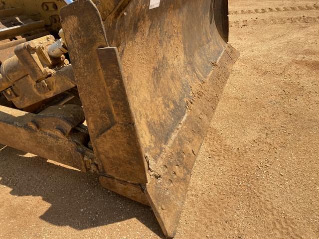 Image of Caterpillar D7F equipment image 4