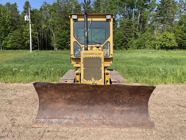 Image of Caterpillar D3 equipment image 1