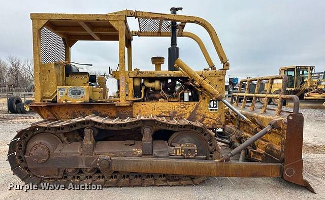 Image of Caterpillar D6C equipment image 3