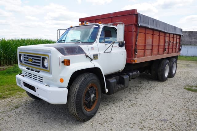 Image of Chevrolet C65 equipment image 1