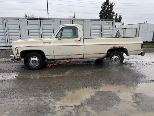 Image of Chevrolet C10 equipment image 2