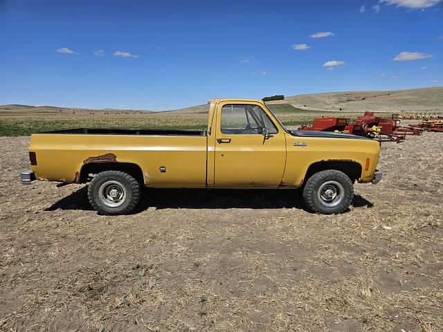 Image of Chevrolet C10 equipment image 2