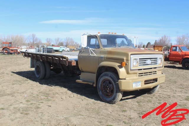 Image of Chevrolet C60 equipment image 2