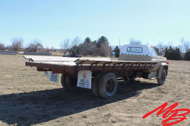 Image of Chevrolet C60 equipment image 4