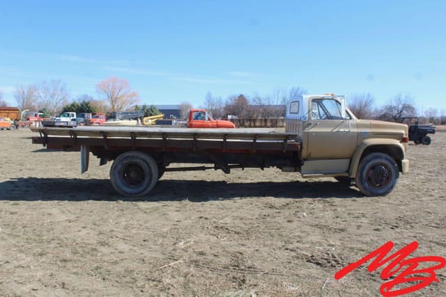 Image of Chevrolet C60 equipment image 3