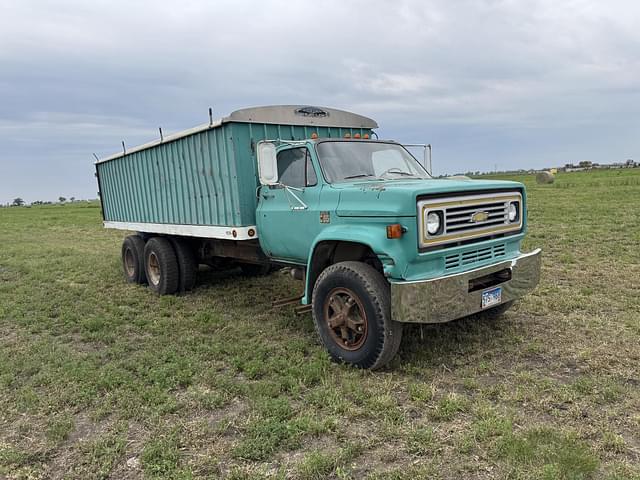 Image of Chevrolet C65 equipment image 1